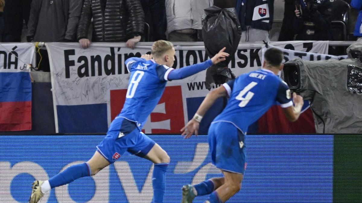 Slováci jsou krok od MS! Smutek z dvou neuznaných gólů vystřídala obrovská euforie